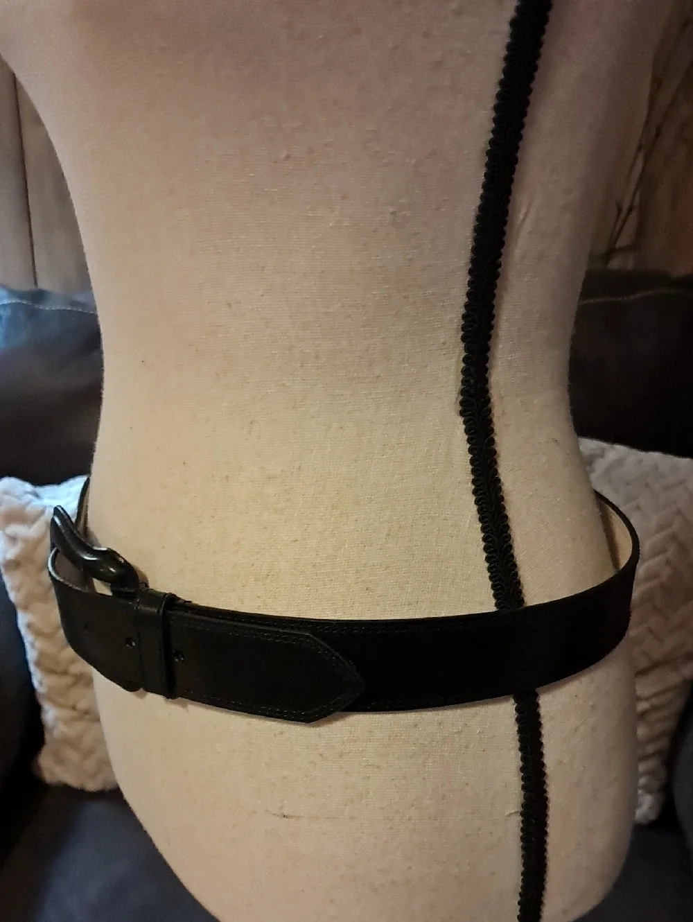 Classic Black Leather Waist Belt  Women Size Small Capsule Minimalist Neutral